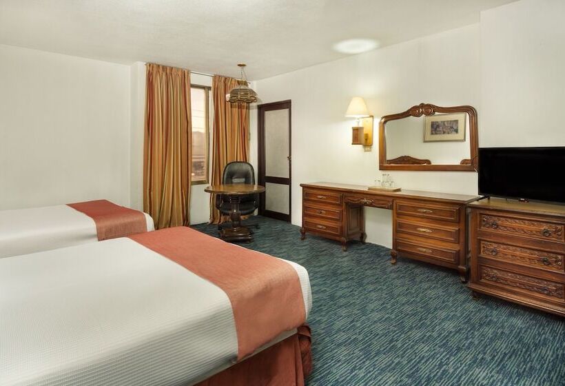 غرفة قياسية, San Jorge