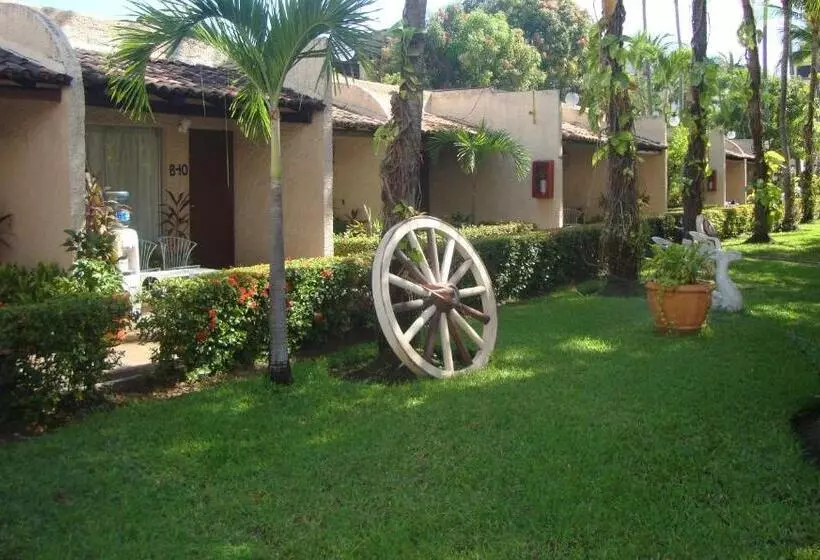 بانگلوی استاندارد, Sands Acapulco Hotel & Bungalows