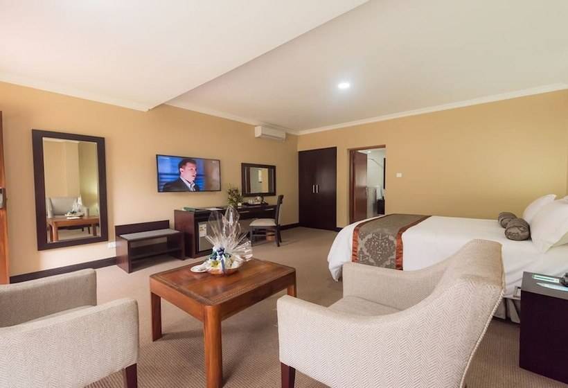 استودیوی استاندارد, Sunbird Lilongwe