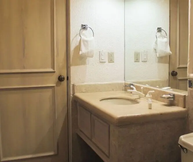 سوییت با چشم‌انداز دریا, The Inn At Mazatlan