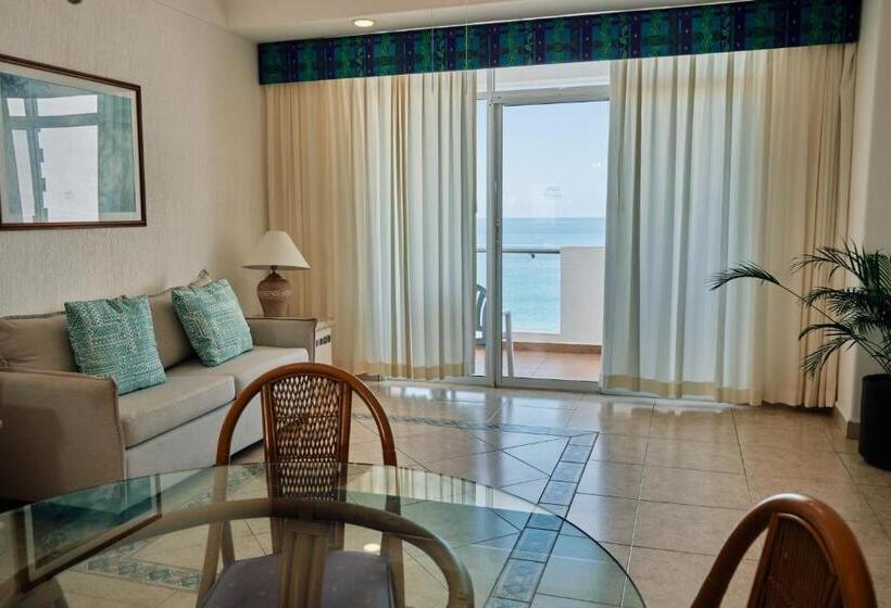 オーシャンビュージュニアスイート, The Inn At Mazatlan