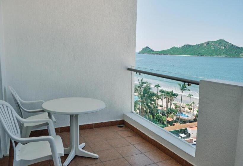 סוויטת ג'וניור נוף לים, The Inn At Mazatlan