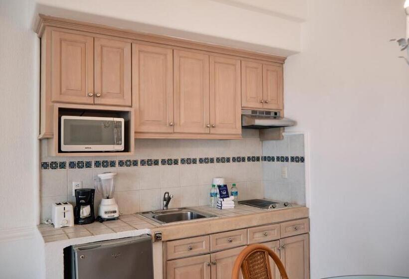 סוויטת ג'וניור נוף לים, The Inn At Mazatlan