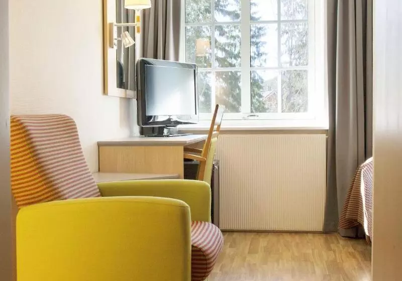 スタンダードシングルルーム, Vinger Hotell