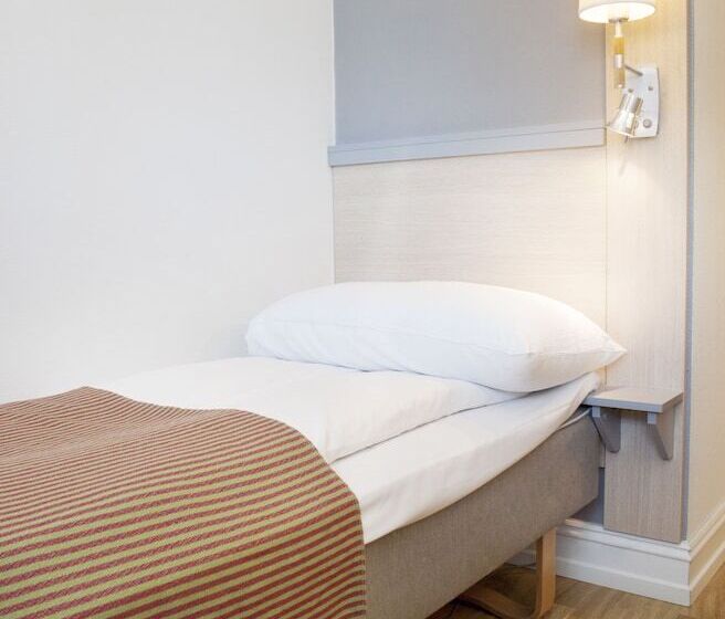 اتاق استاندارد یک نفره, Vinger Hotell