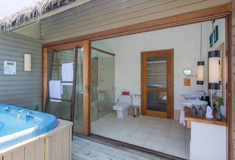 ویلای 1 خوابه, Meeru Maldives Resort Island