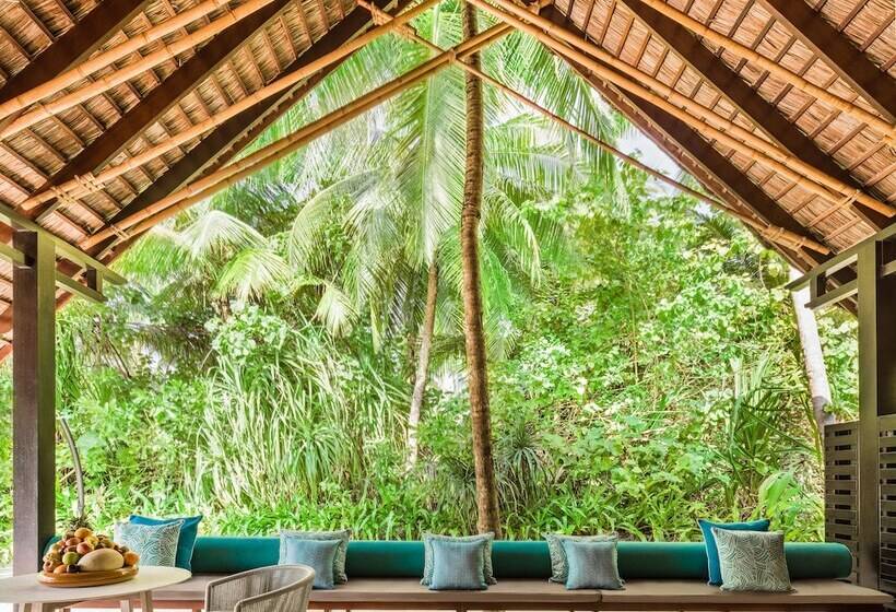 ویلای 2 خوابه, One&only Reethi Rah