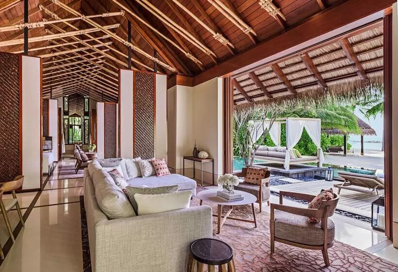 ویلای 2 خوابه, One&only Reethi Rah