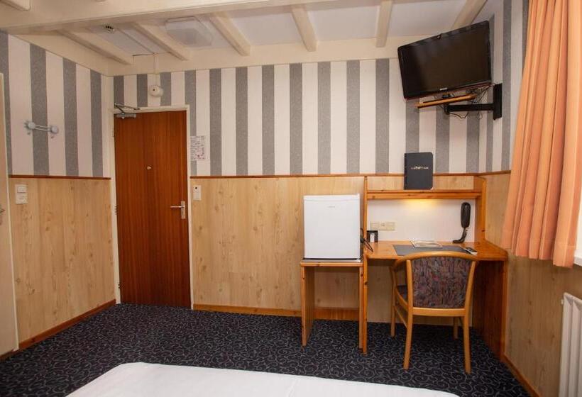 חדר סטנדרט יחיד, Breitner