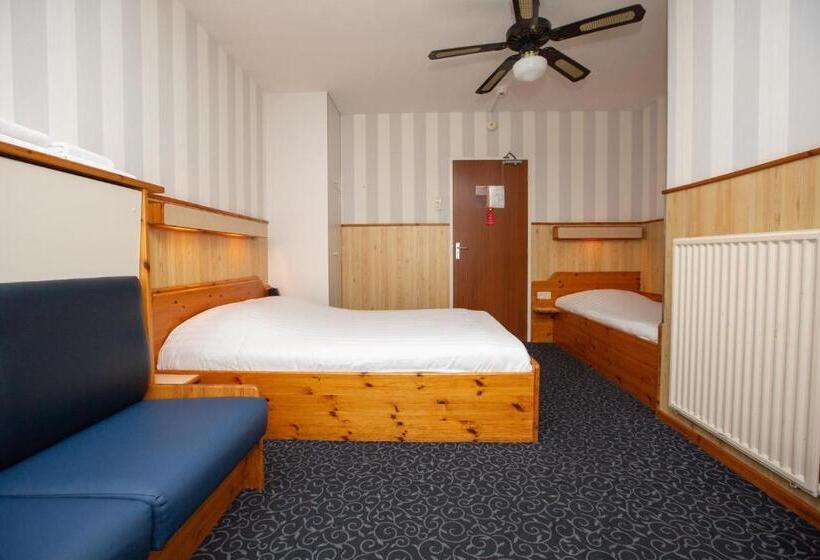 חדר סטנדרט לארבעה, Breitner