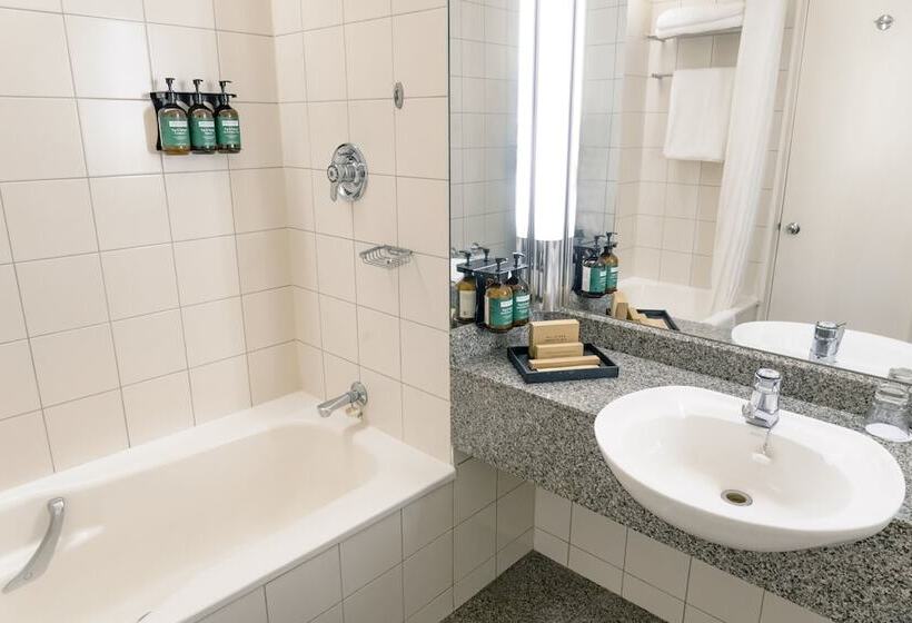 חדר סטנדרט מיטה זוגית עם נוף לעיר, Crowne Plaza Auckland, An Ihg