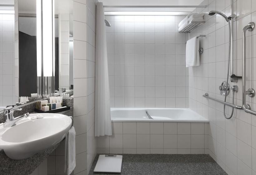 חדר פרמיום נוף לים, Crowne Plaza Auckland, An Ihg