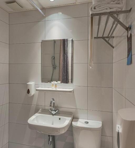 اتاق استاندارد یک نفره, Damsquare