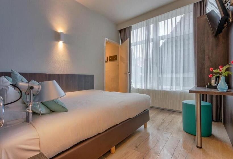 اتاق استاندارد, Damsquare