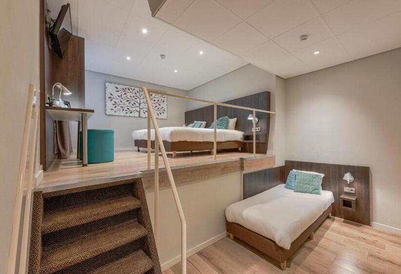 اتاق استاندارد سه نفره, Damsquare