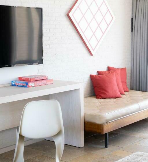 סוויטת ג'וניור נוף לים, De Milliano