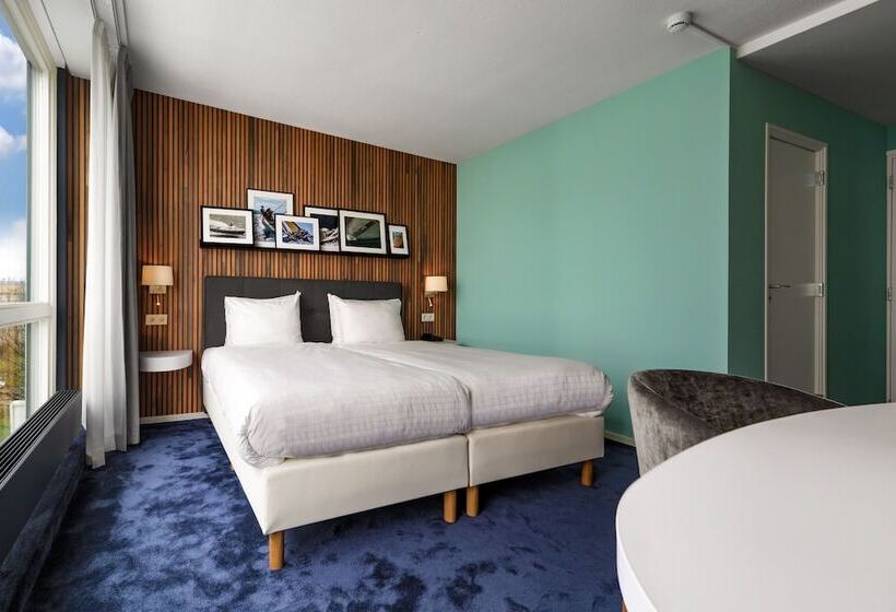 חדר סטנדרט, Delta