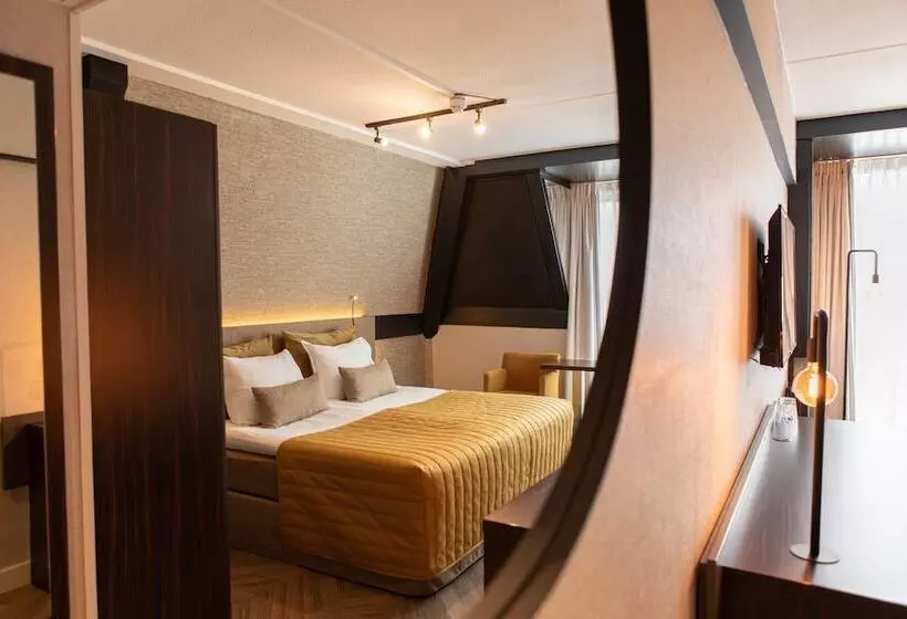 Standard Room, Grand Hotel Beatrix