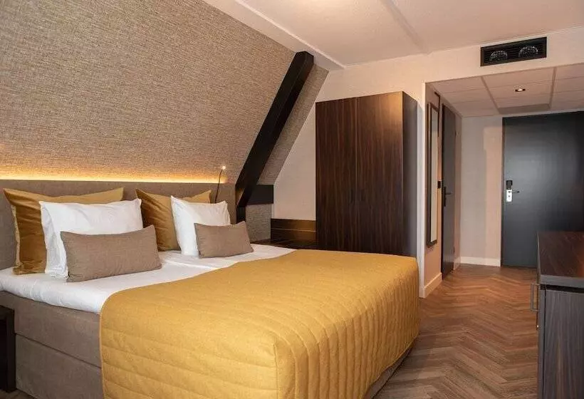 Standard Room, Grand Hotel Beatrix