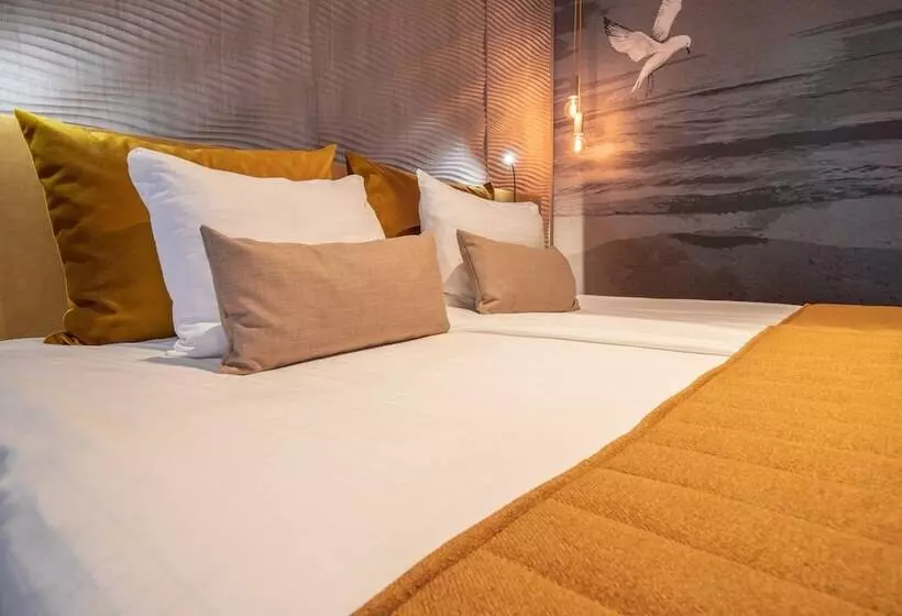 Deluxe Room, Grand Hotel Beatrix