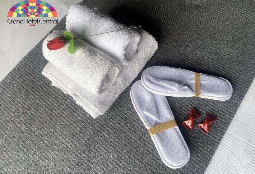 غرفة عائلية, Grand Hotel Central