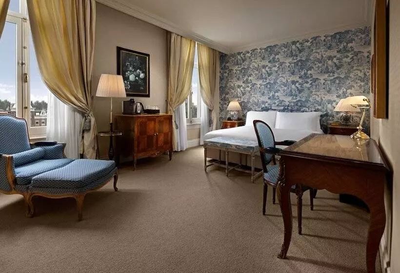 Premium room with river view, Intercontinental Amstel Amsterdam By Ihg