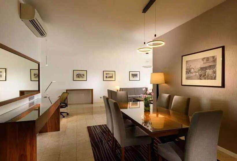 اتاق لوکس با تخت بزرگ, Mangrove Beach Corendon Curacao Allinclusive Resort, Curio By Hilton