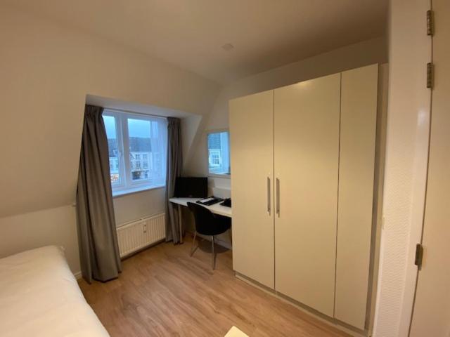 标准单人间, Marktzicht