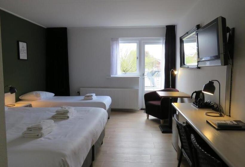 标准三人间, Marktzicht