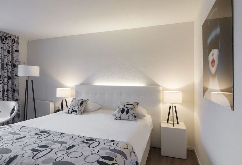 Номер Superior, Mitland