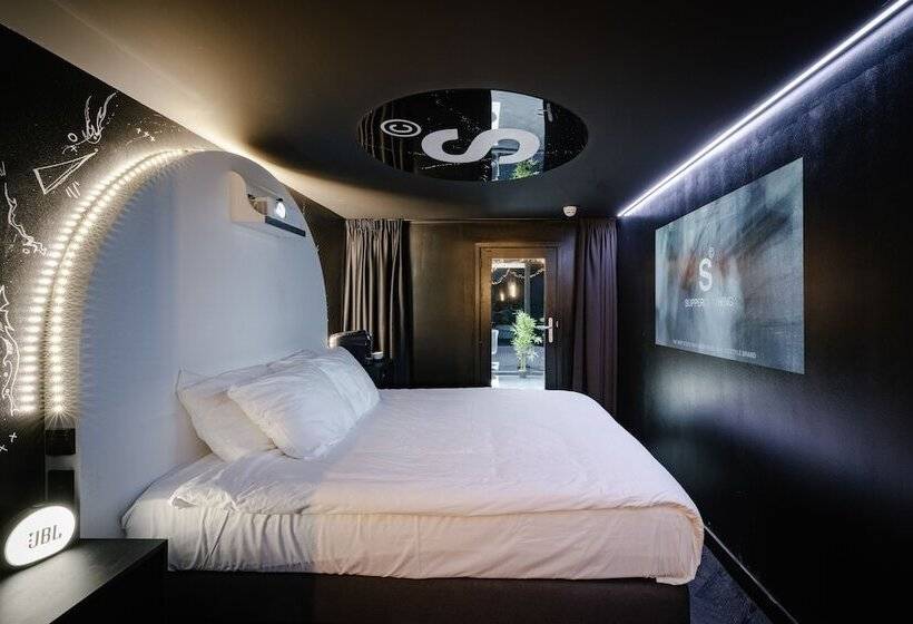 اتاق استاندارد, Supper