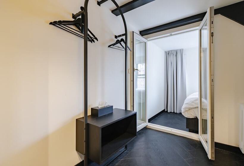 اتاق استاندارد, Supper