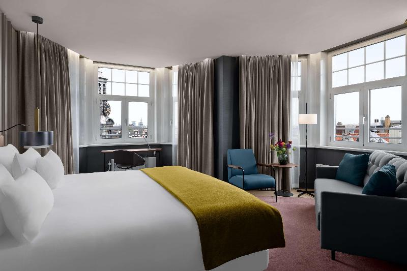 جناح جونيور, NH Collection Amsterdam Flower Market