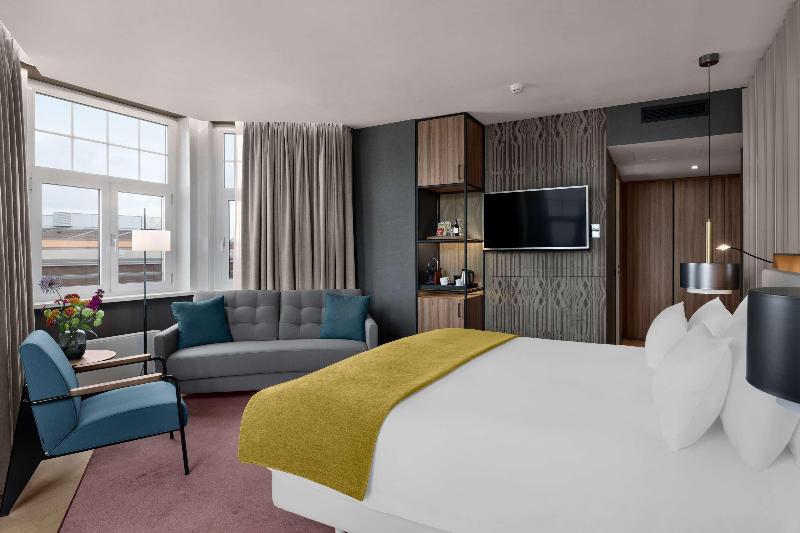 جناح جونيور, NH Collection Amsterdam Flower Market