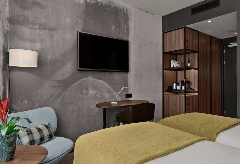 غرفة سوبيريور, NH Collection Amsterdam Flower Market