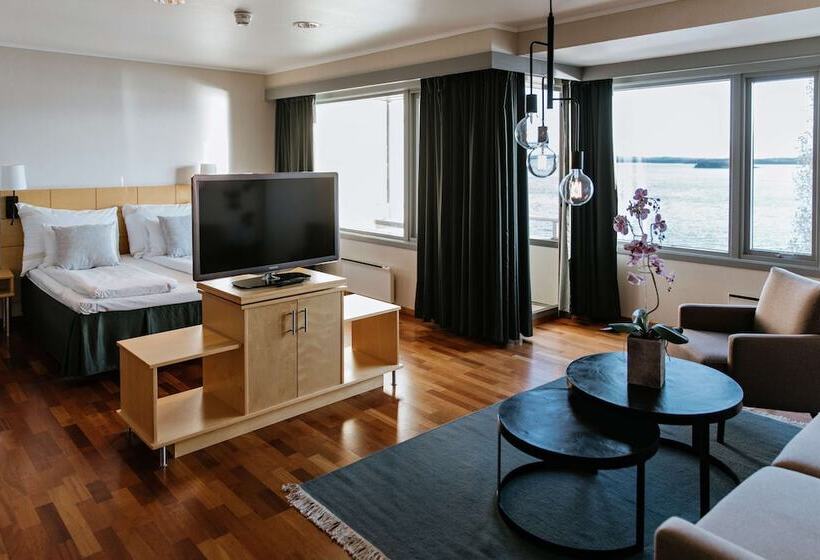 Полулюкс, Scandic Alexandra Molde