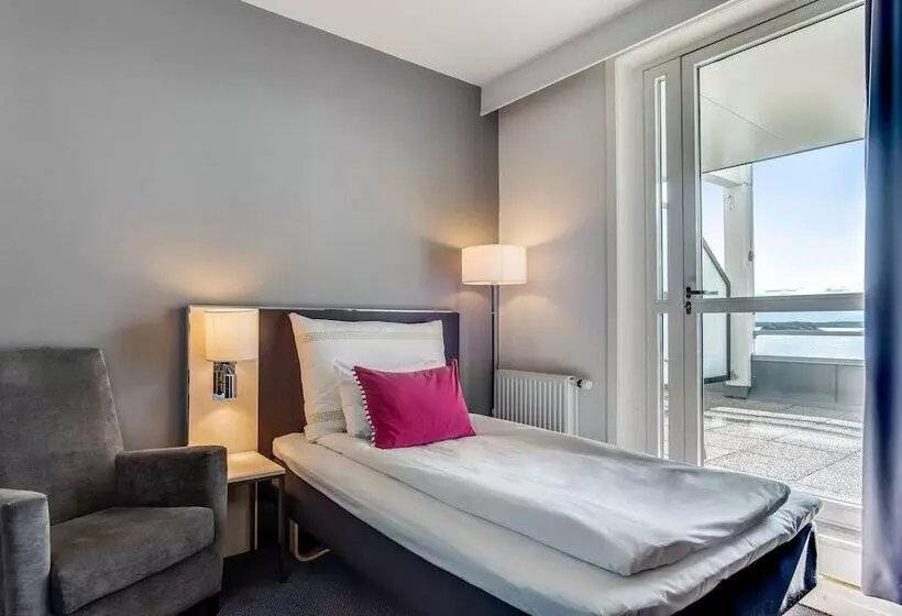 Standart Tek Kişilik Oda, Scandic Alexandra Molde