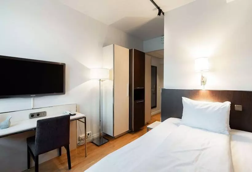 Standart Tek Kişilik Oda, Scandic Alexandra Molde