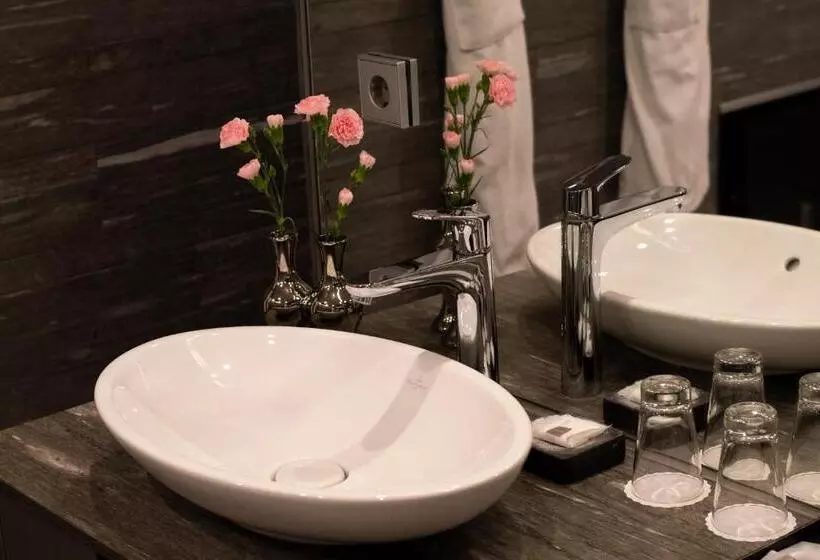 سوییت جونیور, Swissôtel Amsterdam