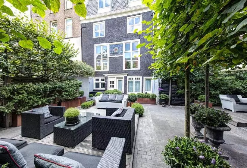 1 Bedroom House, The Pavilions Amsterdam, The Toren