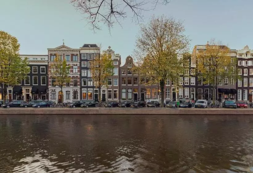 Standard Room, The Pavilions Amsterdam, The Toren