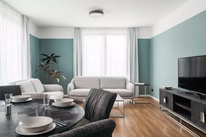 Standard Room with Views, The Pavilions Amsterdam, The Toren
