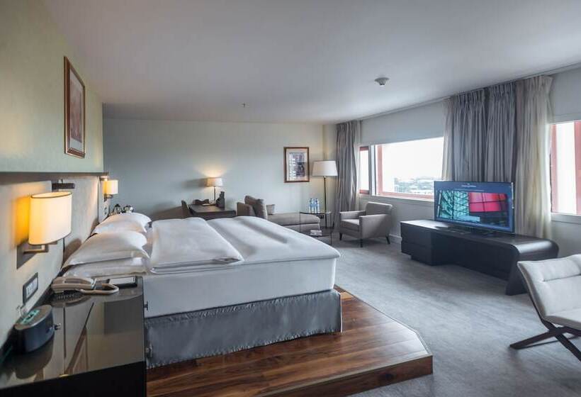 Королевский Люкс, Transcorp Hilton Abuja