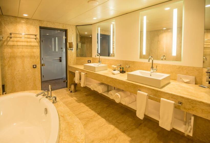 Номер Executive, Transcorp Hilton Abuja