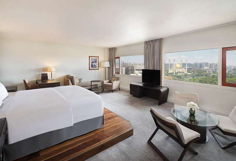 Королевский Люкс, Transcorp Hilton Abuja