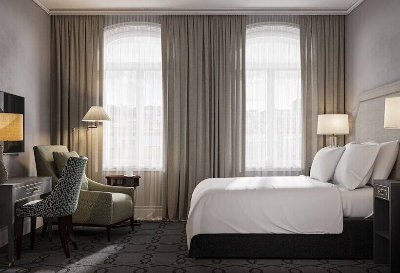 غرفة سوبيريور, Victoria