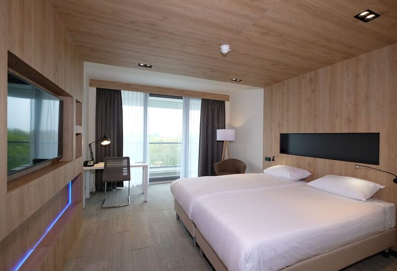 Номер Superior, Leonardo Royal Hotel Den Haag Promenade