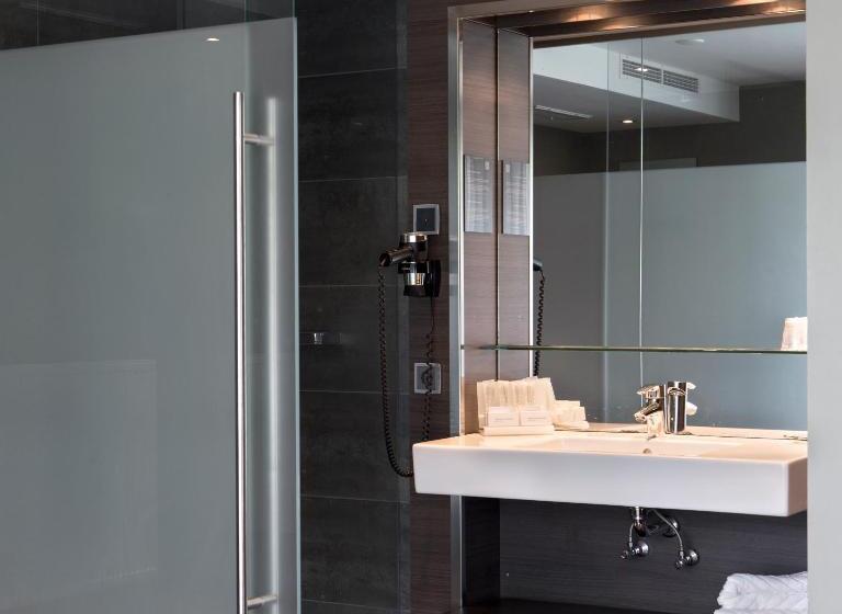 اتاق سوپریور با وان آب گرم, Van Der Valk Hotel Gilze Tilburg