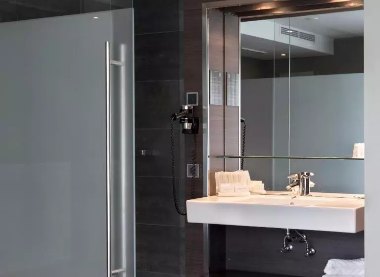 バスタブ付きスーペリアールーム, Van Der Valk Hotel Gilze Tilburg
