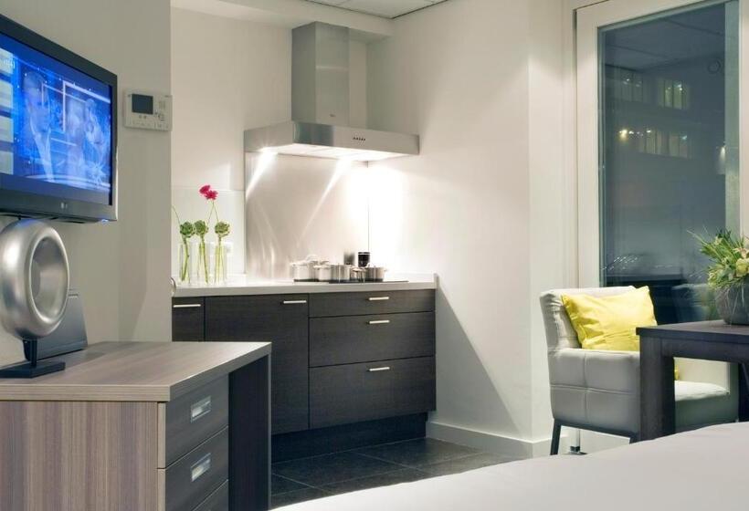 Студия Стандарт, Van Der Valk Hotel Gilze Tilburg